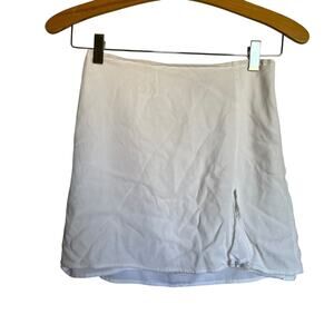 Aritzia Sunday Best Tatiana Mini Skirt Crepe White Leg Slit Pencil Preppy Size 2